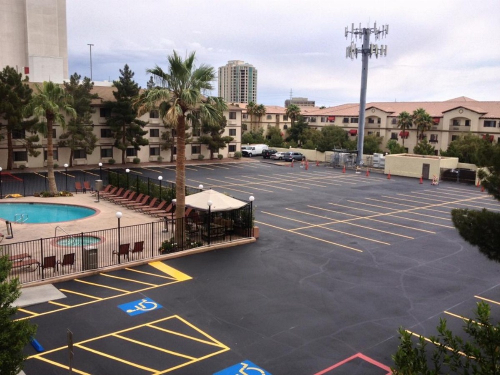 Ellis Island Hotel Casino & Brewery (Free Parking) Image 17