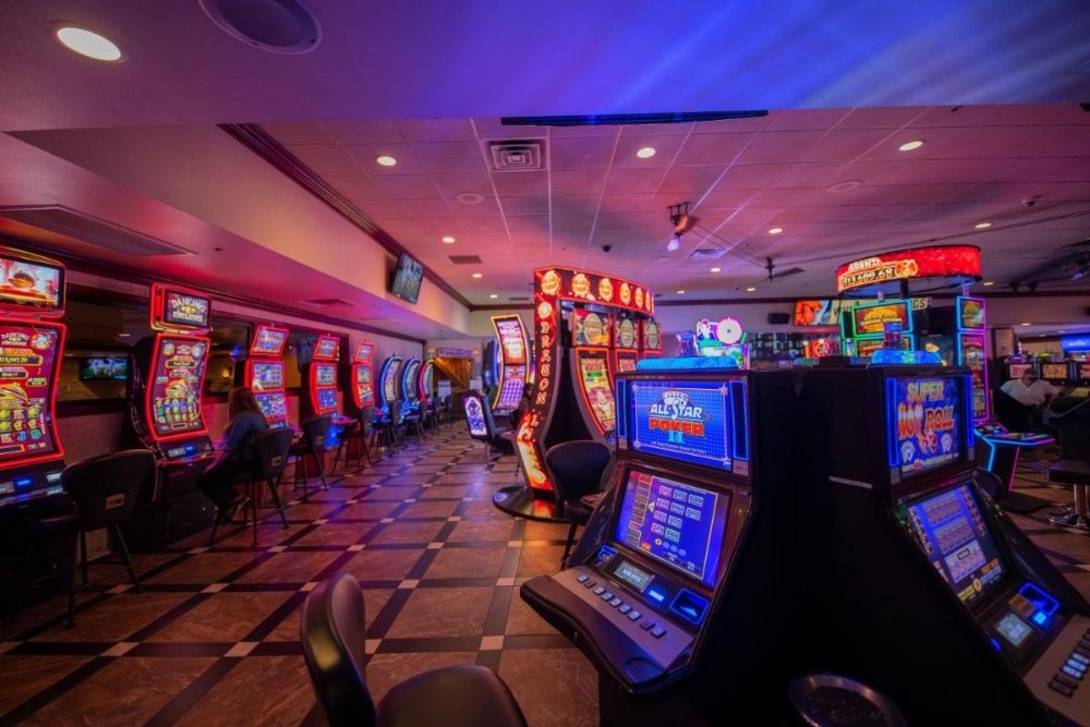 Ellis Island Hotel Casino & Brewery (Free Parking) Image 20